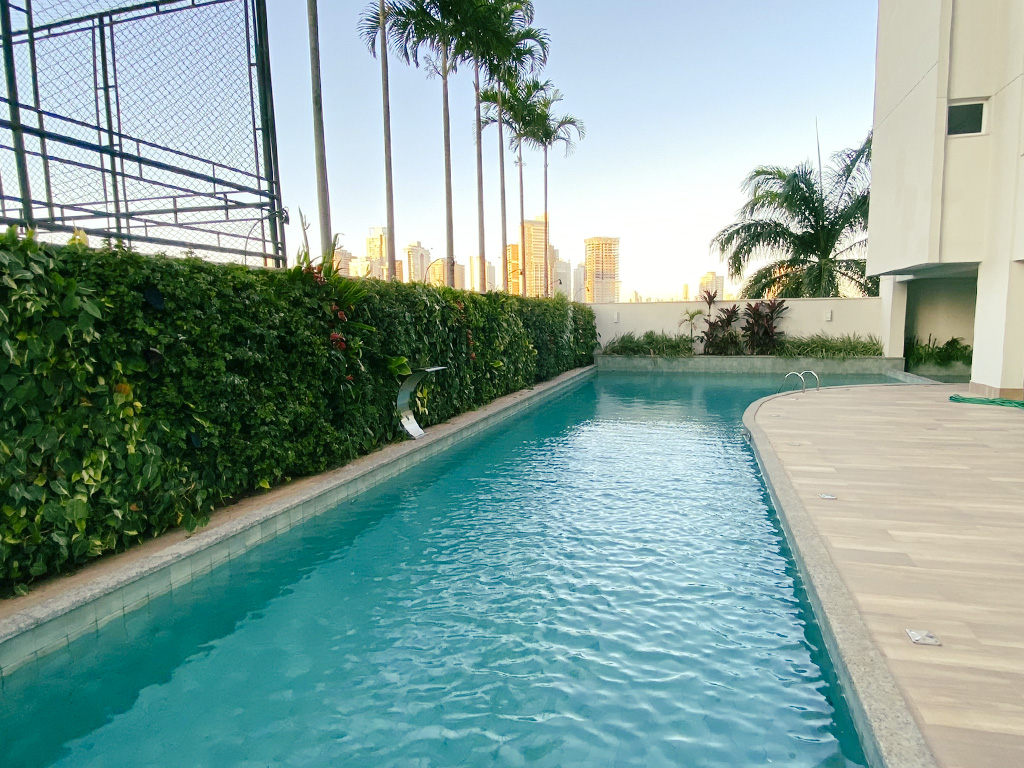 Área de piscina e lazer